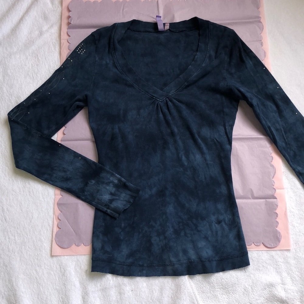 Emma & Sam blue tie dye long sleeve T shirt Sz. M, but runs small PTP 15”